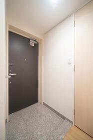 玄関　写真は同タイプ住居です