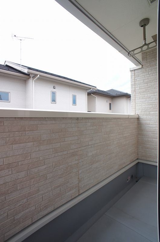 バルコニー　図面と現状に相違がある場合には現状を優先