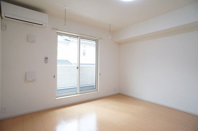 居室・リビング　図面と現状に相違がある場合には現状を優先