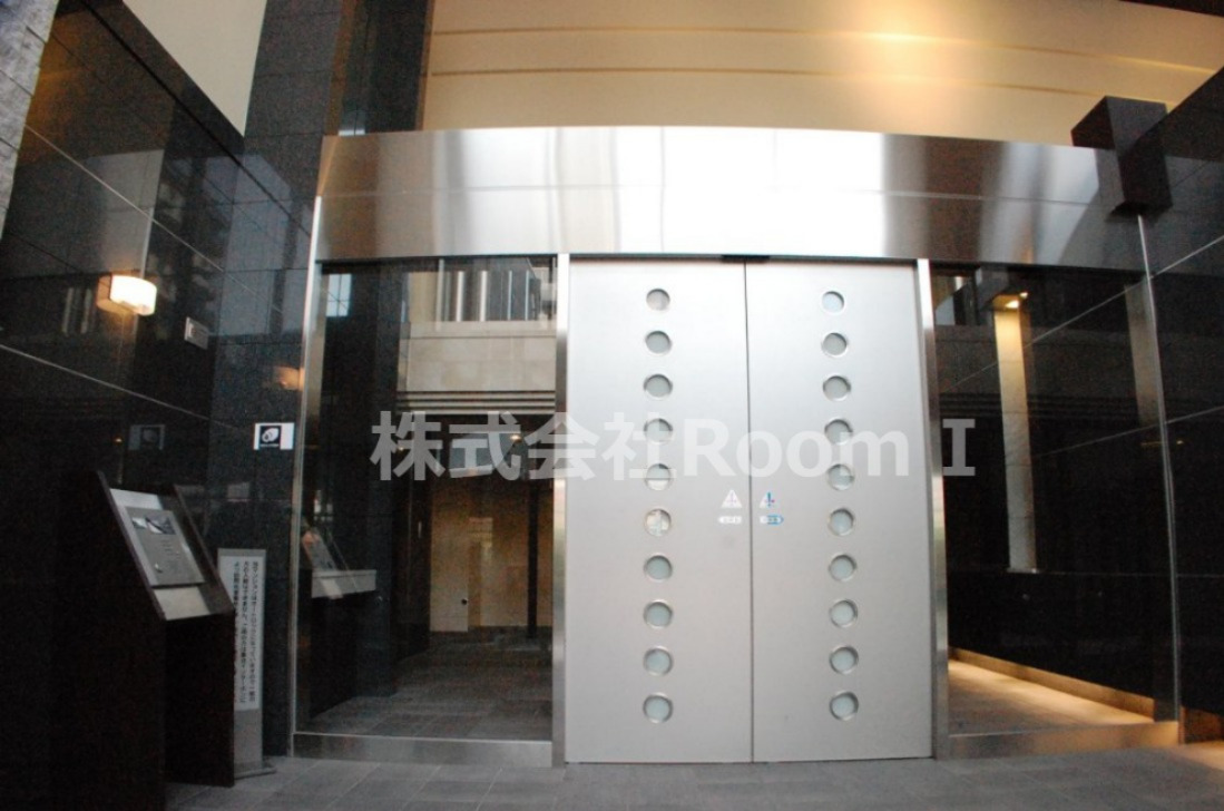 エントランス　毎日通るエントランスはこのようになっています