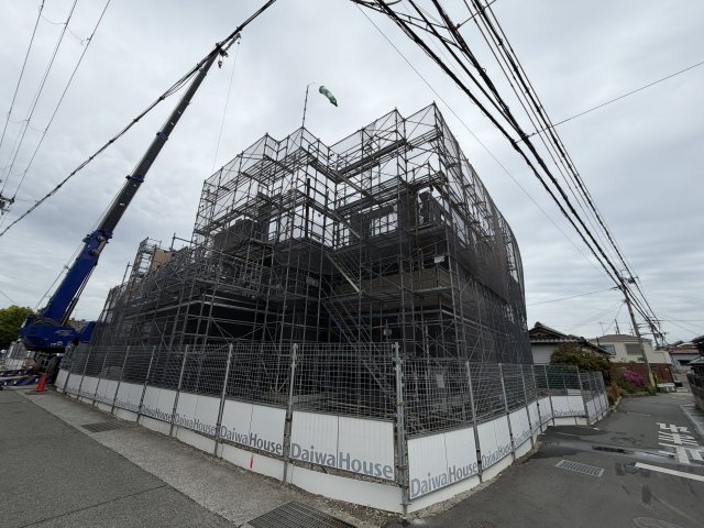 建物外観　建設中