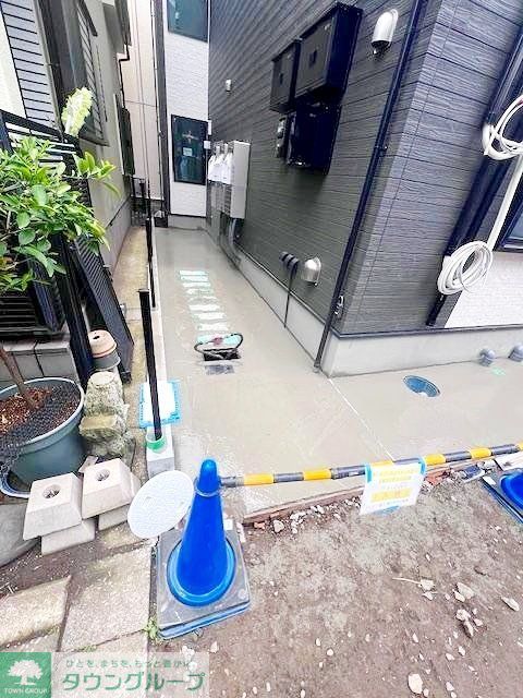 エントランス　駐車場