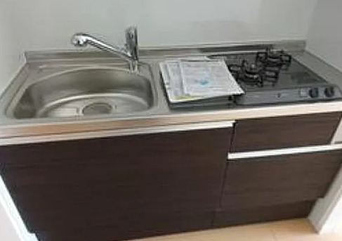 キッチン　別部屋の画像を使用しております。