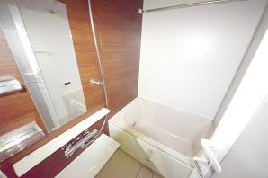 バス・シャワールーム　落ち着いた空間のお風呂です