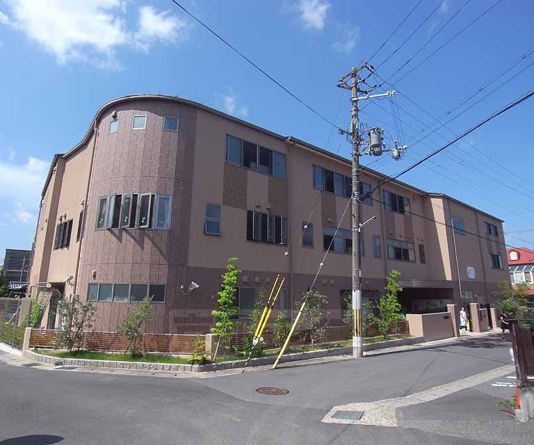 幼稚園・保育園　おおやけこども園（幼稚園・保育園）まで277m