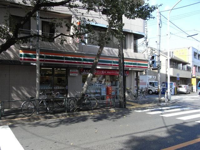 コンビニ　セブンイレブン（コンビニ）まで250m