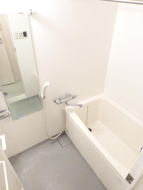 バス・シャワールーム　バス※別部屋参考写真