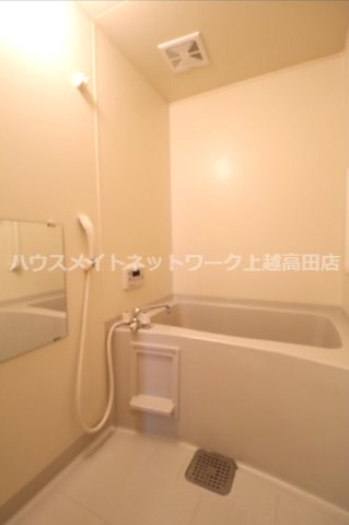 バス・シャワールーム　浴室