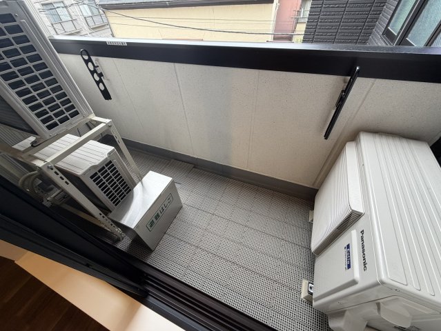バルコニー　敷地内駐車場も募集中♪(要別途契約・詳細はお問合せください)