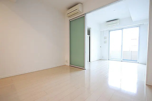 居室・リビング　開放感のあるゆったりとしたお部屋です♪