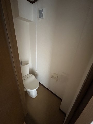 トイレ　コンパクトで使いやすいトイレです