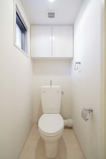 トイレ　※写真は同タイプ住戸です。