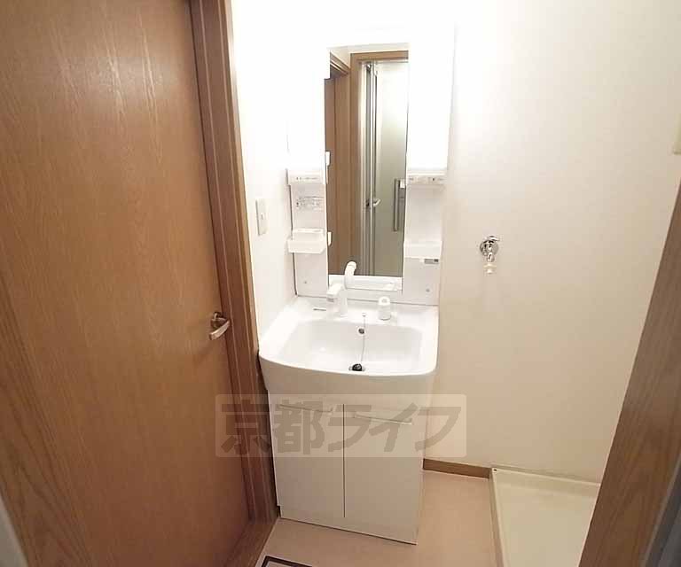 洗面設備　シャンプードレッサー付です。
