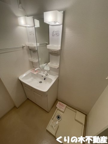 洗面設備　使いやすい洗面所です