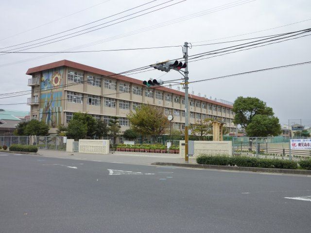中学校　谷山中学校（中学校）まで1405m