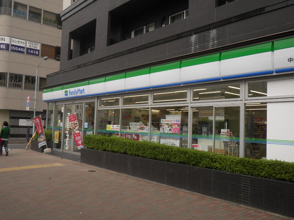 コンビニ　ファミリーマート月島三丁目店（コンビニ）まで149m