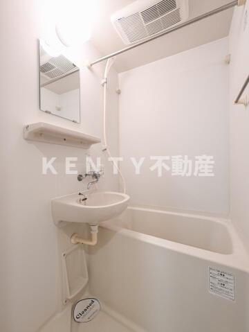 バス・シャワールーム　ゆったり過ごせるお風呂です
