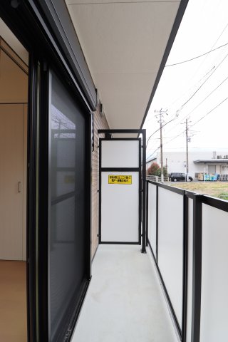 バルコニー　開放的で明るい空間を演出してくれるバルコニーです