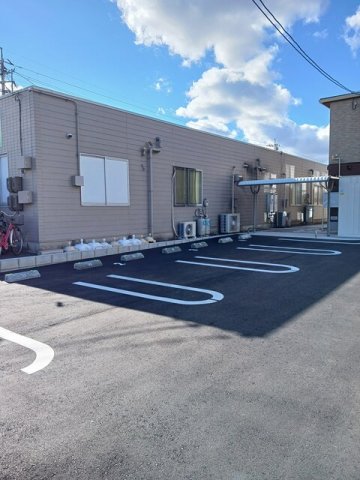 駐車場　車をお持ちの方に嬉しい駐車場付きの物件です