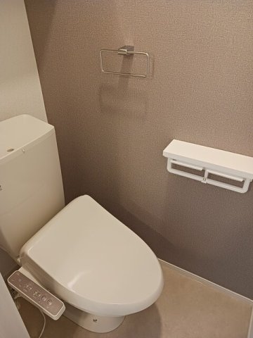 トイレ　ゆったりとした空間のトイレです