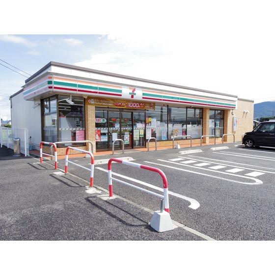 コンビニ　セブンイレブン松本下小俣店（コンビニ）まで690m
