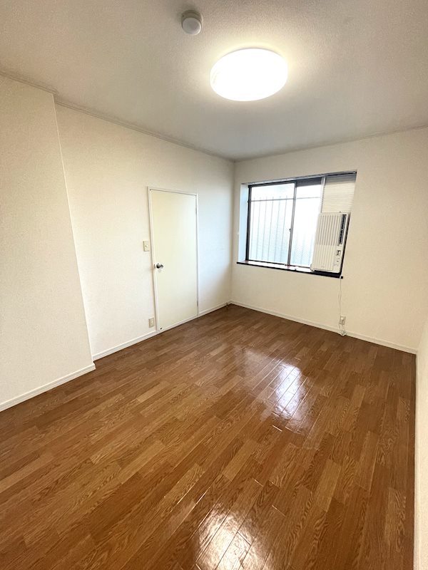その他部屋・スペース　6帖洋室！