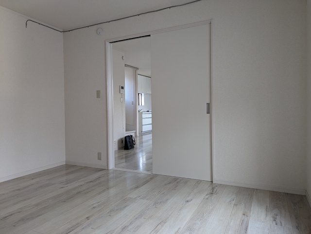その他部屋・スペース　★シンプルな長方形６帖の居室★