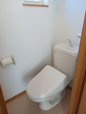トイレ　コンパクトで使いやすいトイレです