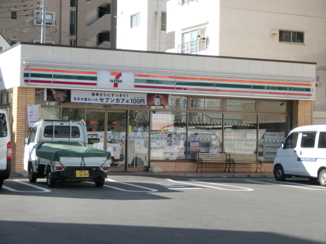 コンビニ　セブンイレブン新宿中落合３丁目店（コンビニ）まで348m