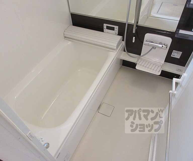バス・シャワールーム　足を伸ばしてゆったり・