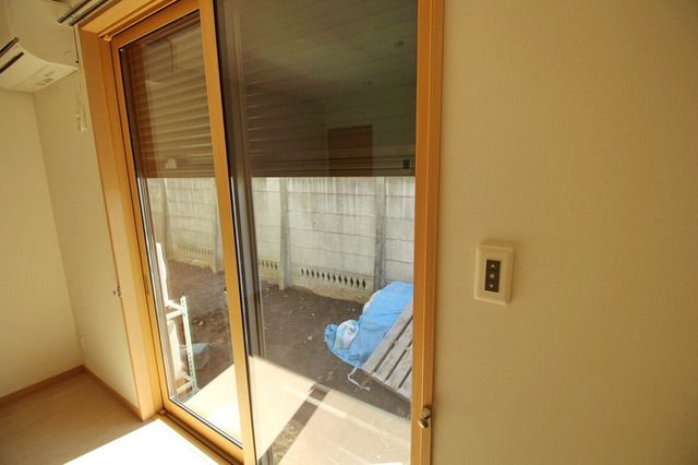 その他設備　★電動の防犯シャッターです★