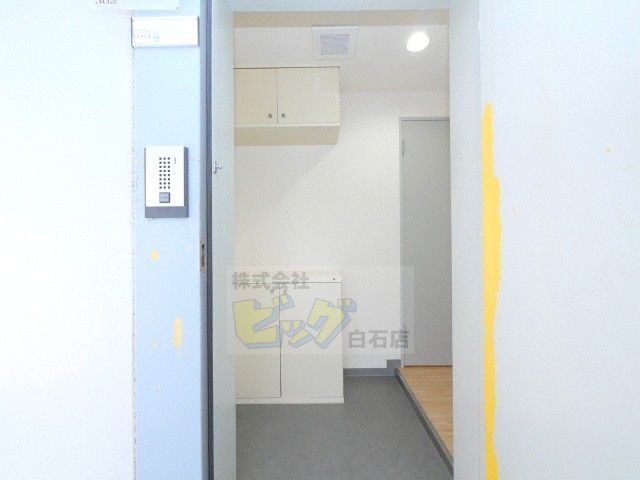 玄関　広々とした玄関です♪