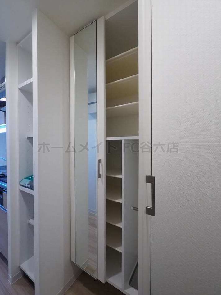玄関　アーバネックス心斎橋II