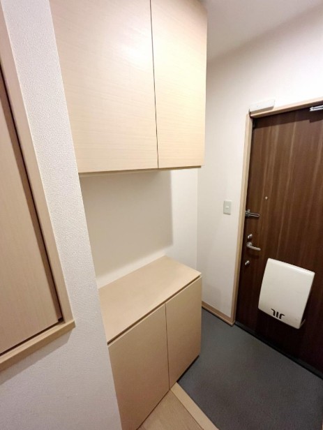 玄関　※別号室参考写真です