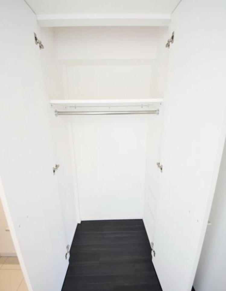 収納　別号室のため、現況を優先します。