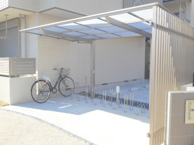 その他共有部分　屋根付駐輪場