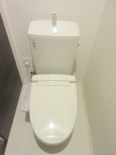 トイレ　あったら嬉しいウォシュレット付のトイレ