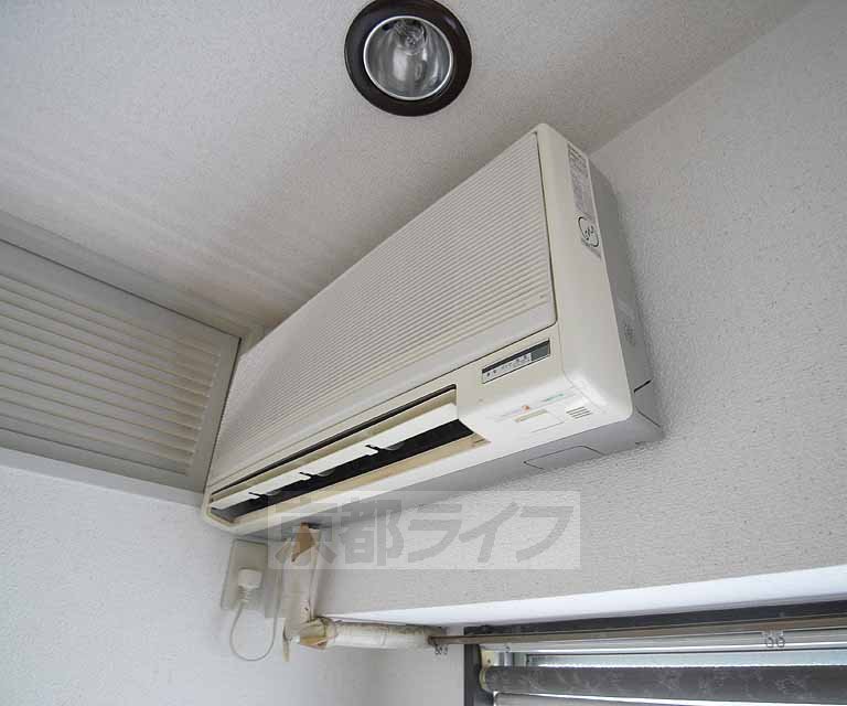 その他設備　エアコンは１基付いています。