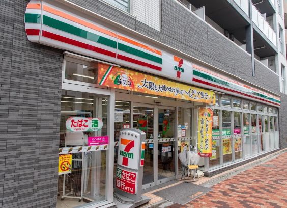コンビニ　セブンイレブン世田谷上馬5丁目店（コンビニ）まで389m