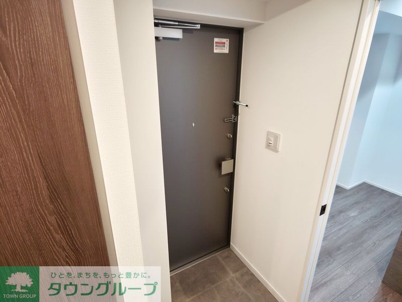 玄関　お部屋探しは株式会社　タウンハウジング　までお気軽にお問合…