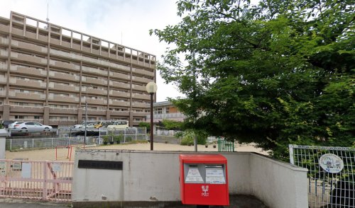 幼稚園・保育園　朝日が丘保育園（幼稚園・保育園）まで497m