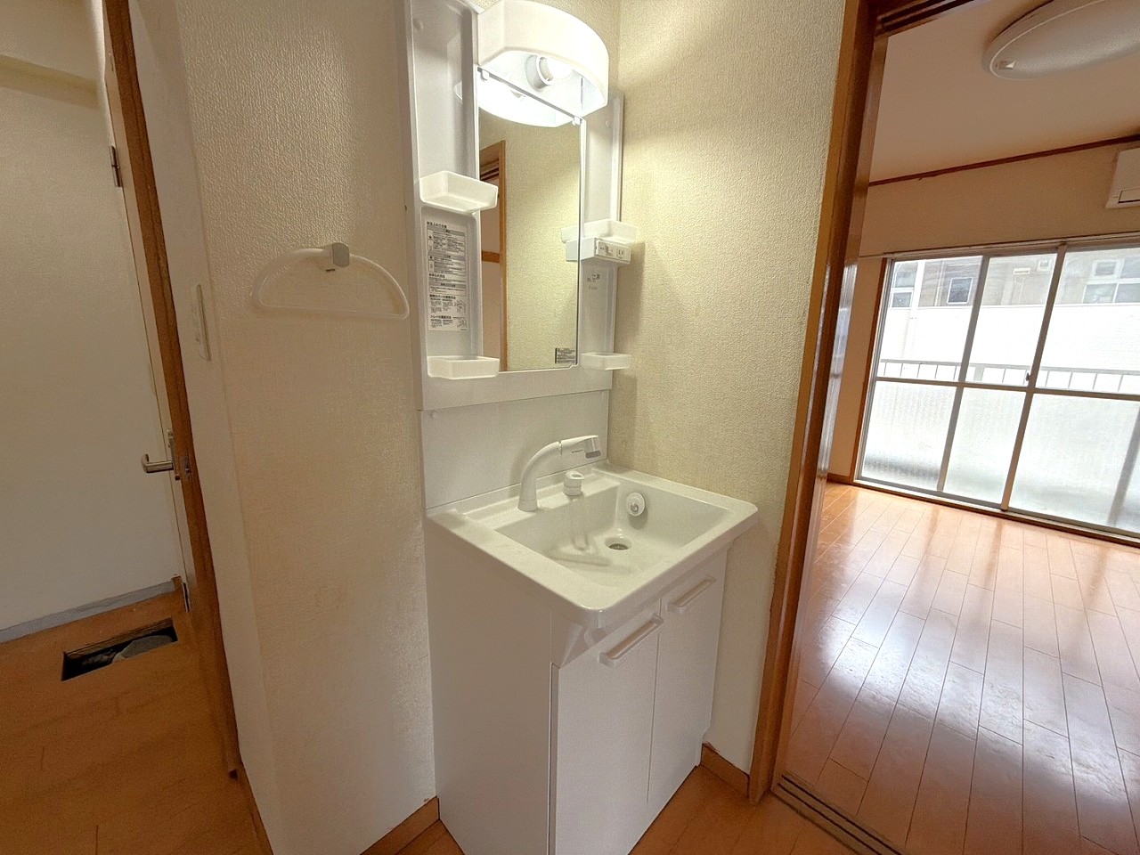 洗面設備　※別部屋参考写真