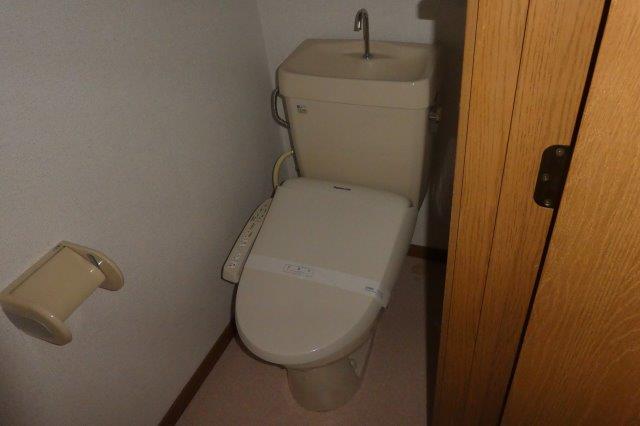 トイレ　シャワー付きトイレ