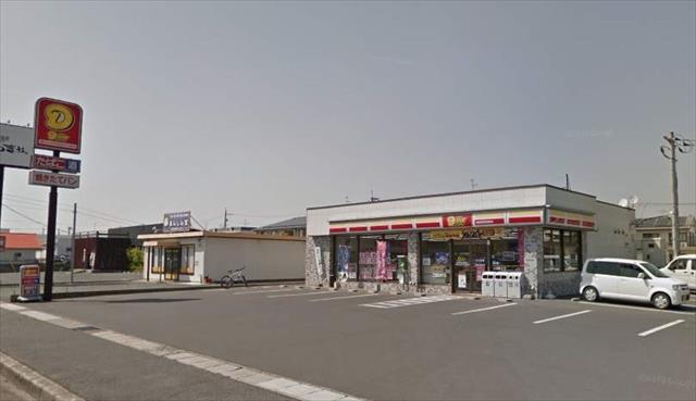 コンビニ　デイリーヤマザキ（コンビニ）まで291m