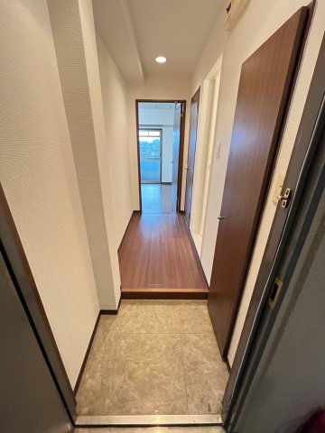 玄関　シンプルで使いやすい玄関です