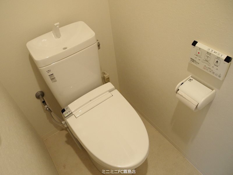 トイレ　同型