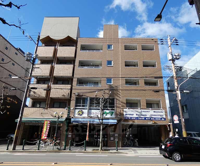 建物外観　建物外観です。