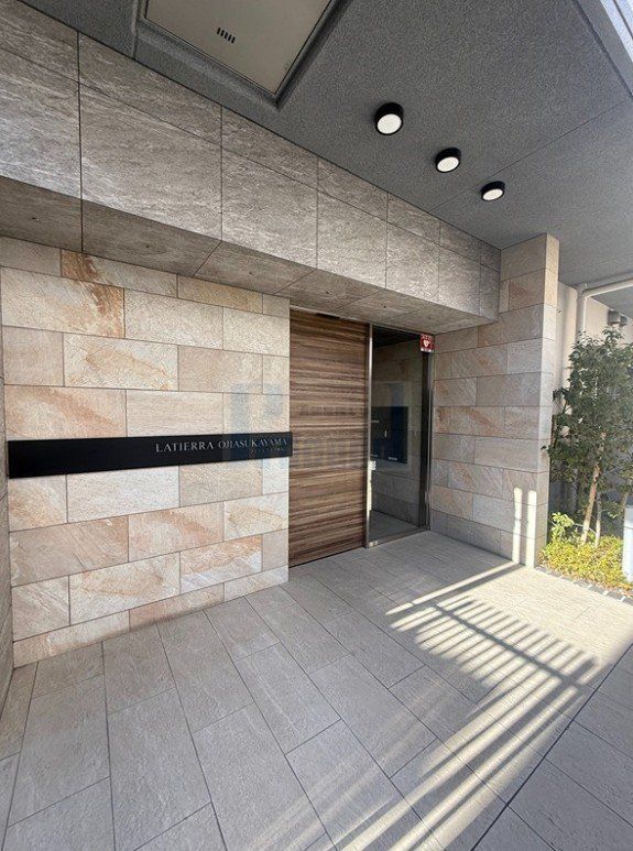 エントランス　きれいなエントランス！