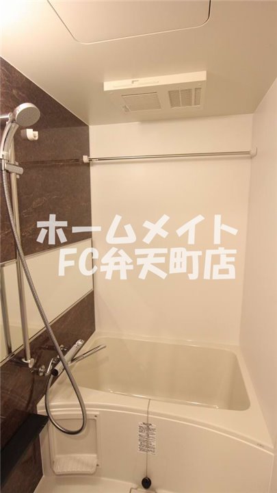 バス・シャワールーム　ゆったり過ごせるお風呂です