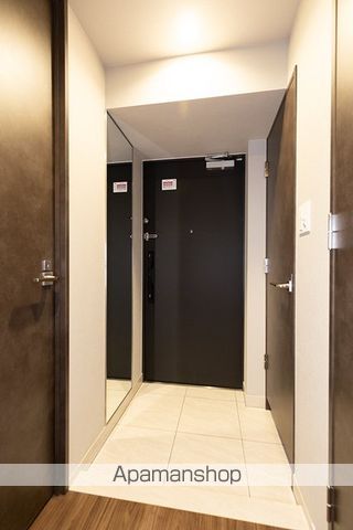 レフィールオーブ麻布仙台坂の玄関写真